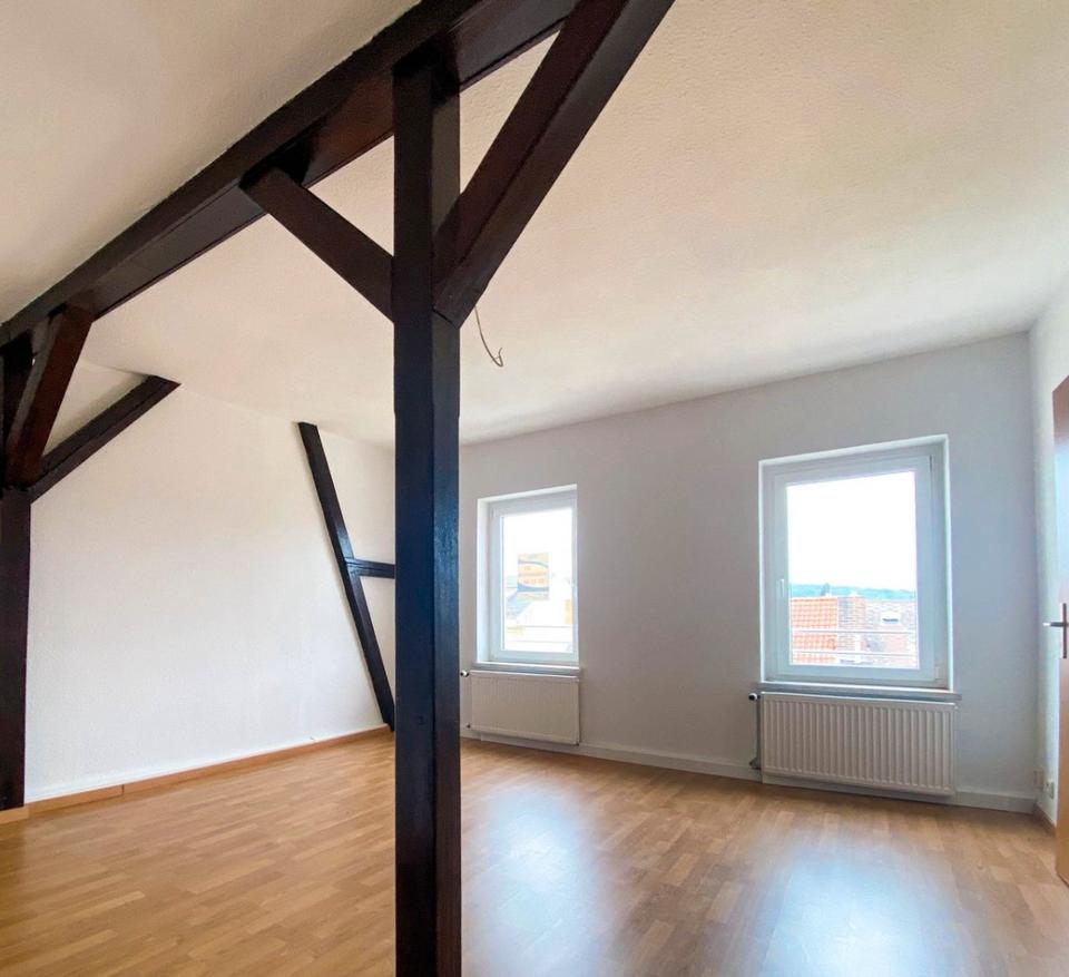 Thumbnail-Charmante DG-Wohnung mit Weitblick und grünem Rückzugsort