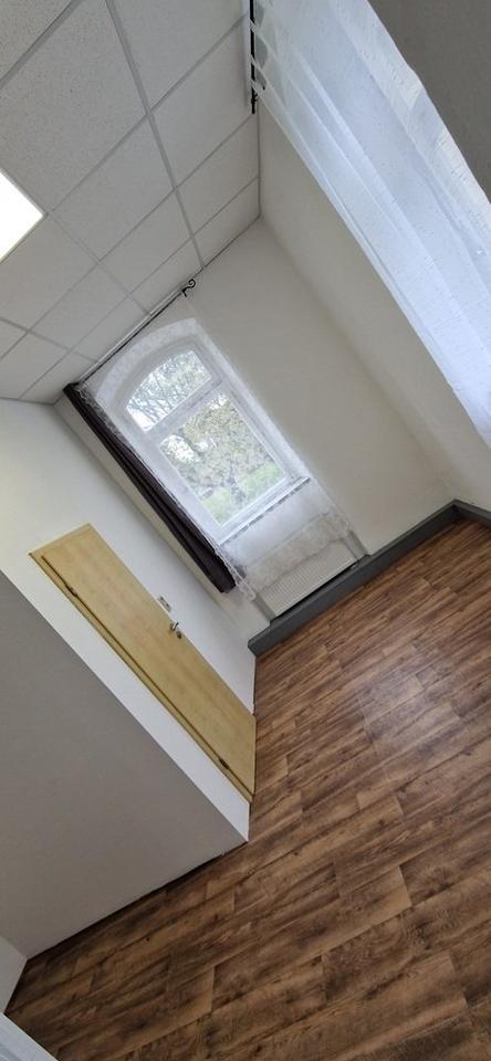 Thumbnail-Schöne Lichtdurchflutete 2 zimmer Wohnung + Küche mit Blick aufs