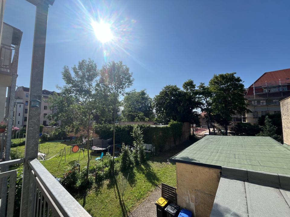 Thumbnail-Helle, modernisierte 2-Raum-Altbauwohnung mit Balkon