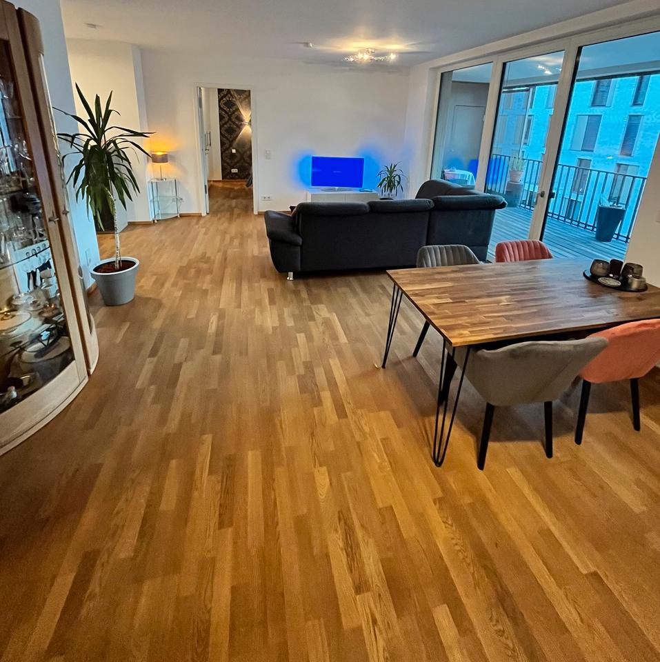 Thumbnail-Hafengold Hafeninsel Luxuriöse Wohnung am Main mit Wasserblick