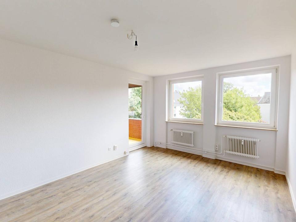 Thumbnail-66 m² Wohnkomfort: Stilvolle 2-Zimmer-Wohnung mit Einbauküche & Balkon