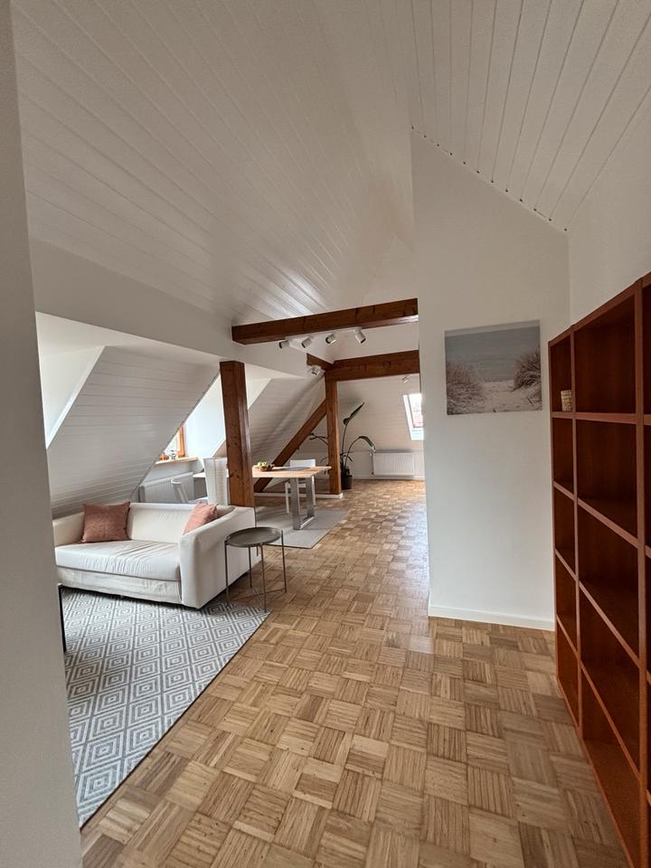 Thumbnail-Möblierte 2- Zimmerwohnung im DG – 85540 Haar - 1Min zur S-Bahn