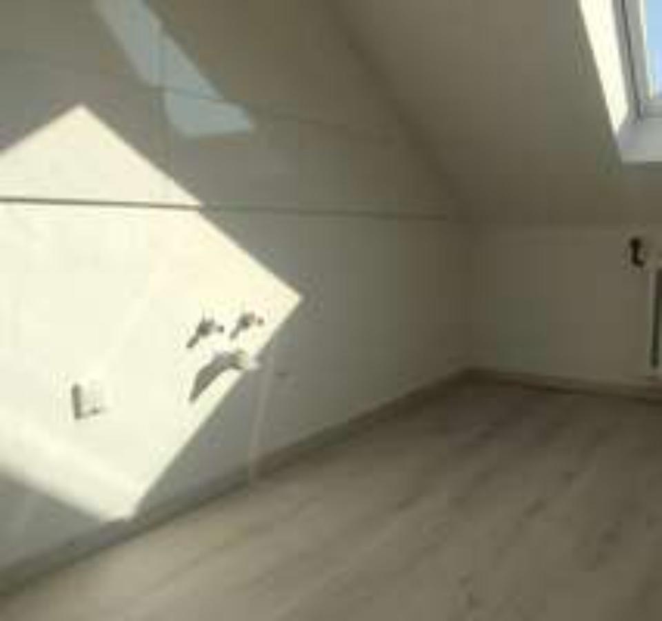 Thumbnail-Schöne Dachgeschosswohnung mit 65 m² in Hattingen!