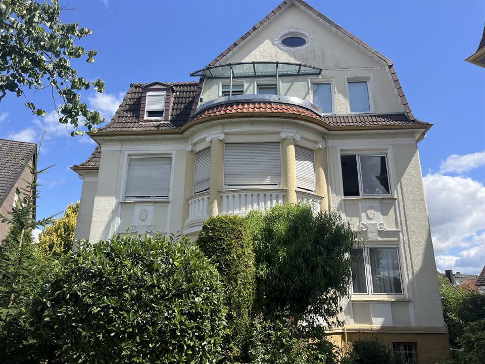 Thumbnail-Elegante 3-Zimmer-Wohnung mit Charme in sanierter Altbauvilla