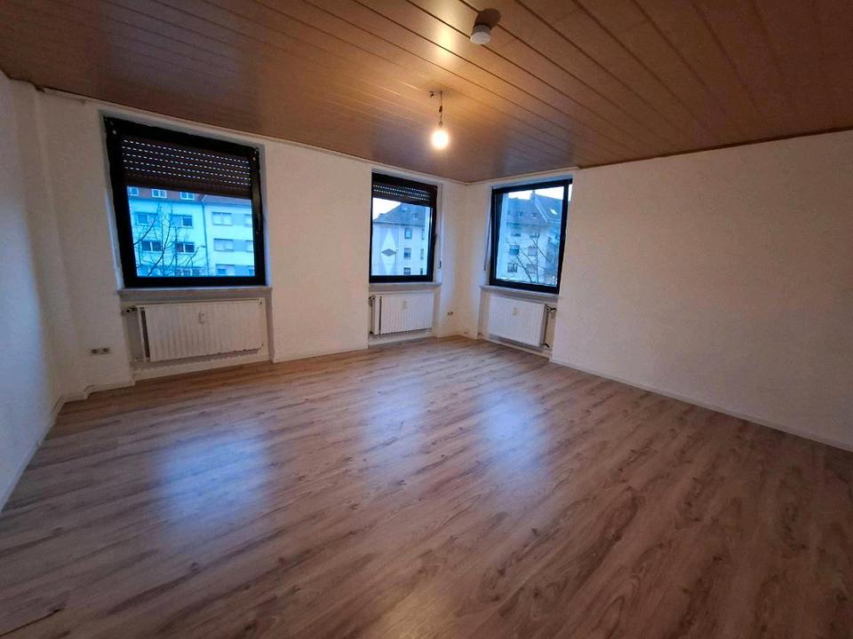 Thumbnail-Helle 3-Zimmer Wohnung - JOBCENTER OK - AB SOFORT