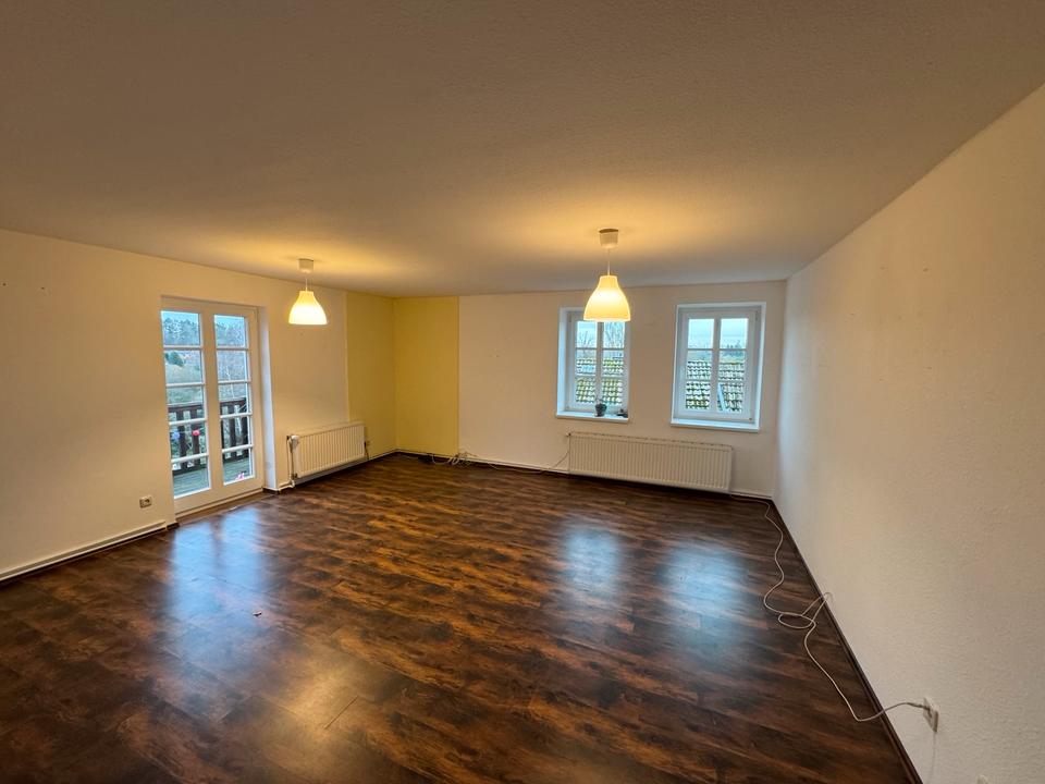 Thumbnail-Große 4 Zimmer Wohnung in Dassow zu vermieten