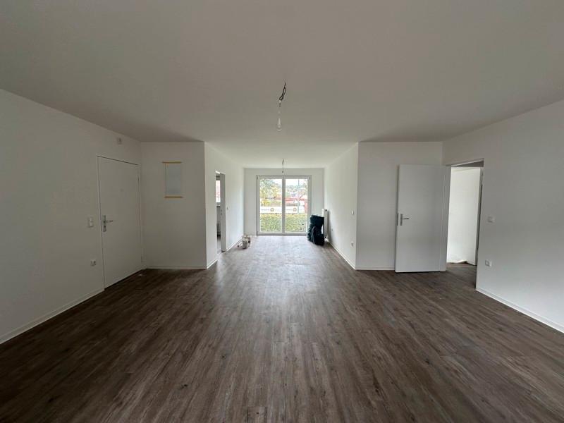 Thumbnail-EG 5 Zimmer ab sofort (frisch saniert)