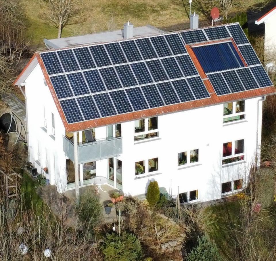 Thumbnail-Ihr neues Energiesparhaus mit idyllischem Paradies!