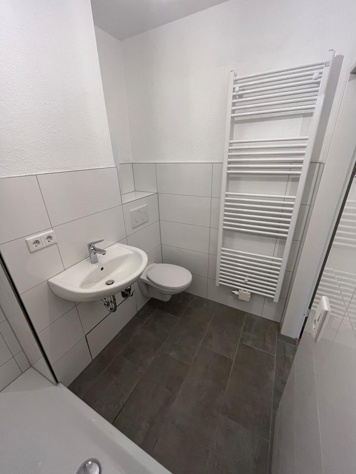 Thumbnail-Altersgerechtes Wohnen 41qm neu saniert RS-Lüttringhausen