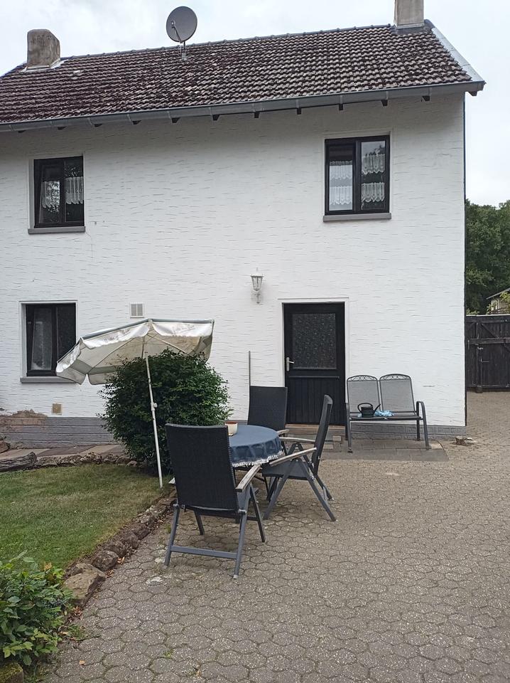 Thumbnail-Kleiner alter Bauernhof mit Einfamilienhaus 90 qm