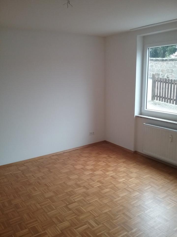 Thumbnail-2-Zi.-Whg. mit Balkon, BadWC, geeignet für älteres Ehepaar