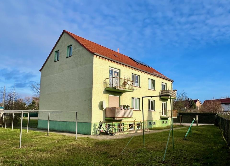 Thumbnail-Erstbezug nach Sanierung - 3-Raumwohnung auf ca. 60 m² mit eigenem Garten, Balkon und Garage