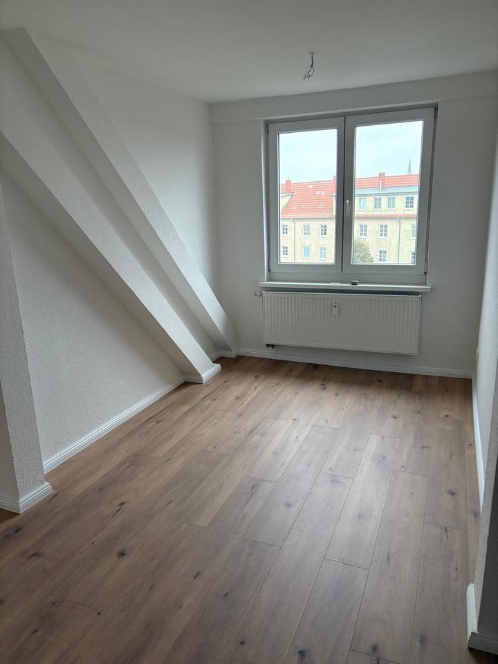 Thumbnail-Dachgeschosswohnung mit Balkon am Obotritenring Schwerin