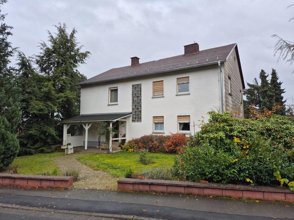 Thumbnail-Vielseitiges Wohnhaus. Ideal als Ein-, Mehrfamilien- oder Anlage