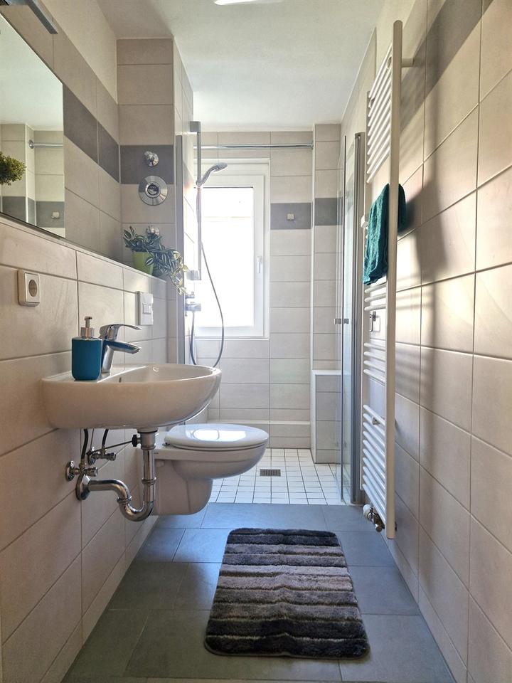 Thumbnail-Charmante 3-Raum-Wohnung mit Dusche und Balkon, Einzug ab 1026 möglich!