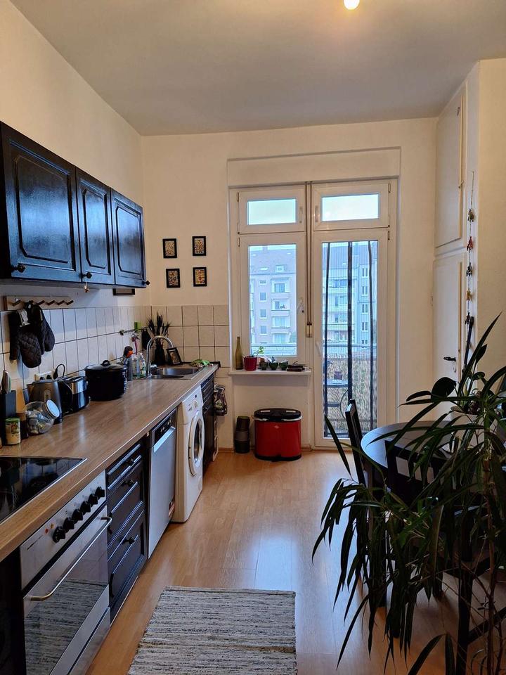 Thumbnail-Gepflegte Altbauwohnung – ruhig, lichtdurchflutet, mit Balkon