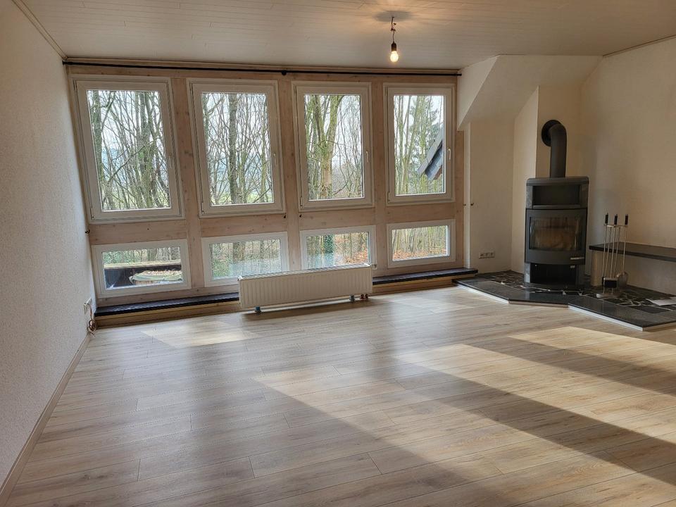 Thumbnail-4-Zimmer-Wohnung