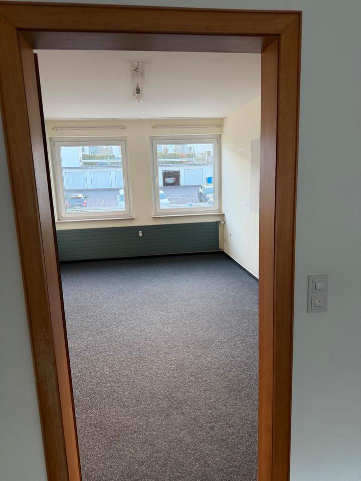 Thumbnail-5 Zimmer Wohnung für Familie | 110 m² | 1. OG | Zentral & ruhig