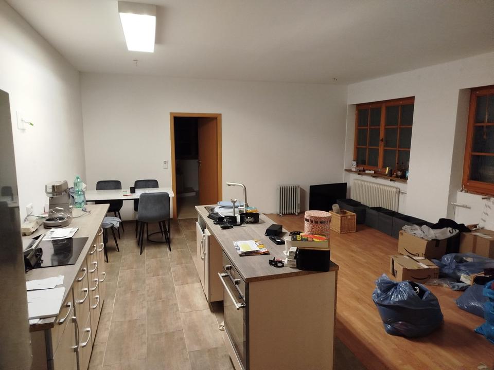 Thumbnail-2-Zimmer-Wohnung 70 m² modernem Bad