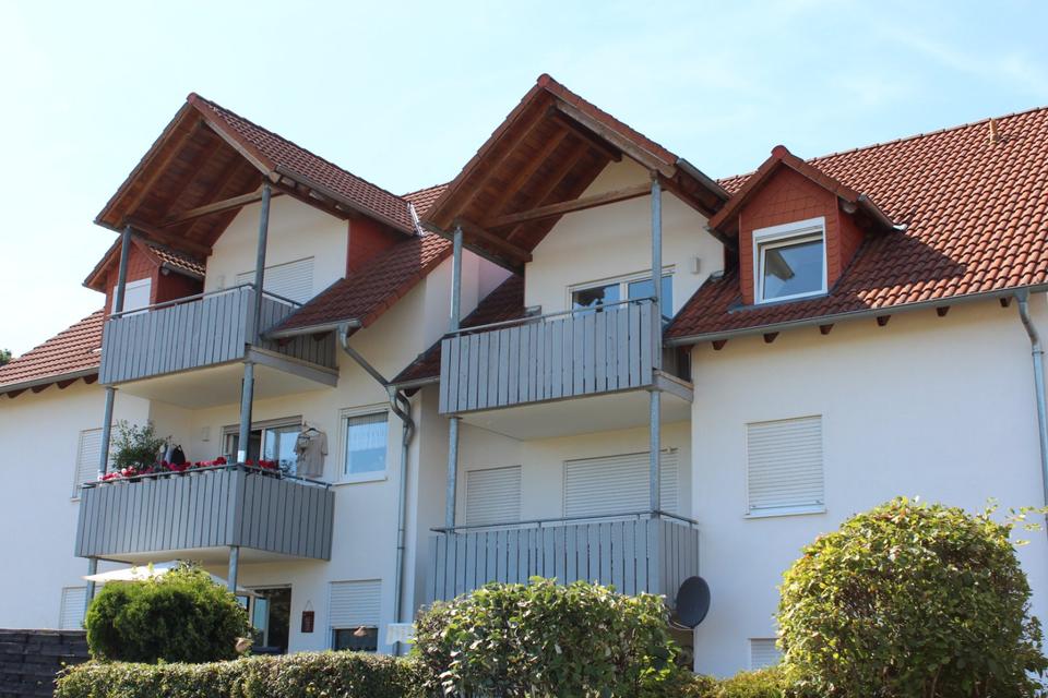 Thumbnail-3-Zimmer DG-Wohnung mit Balkon & Blick in die Landschaft