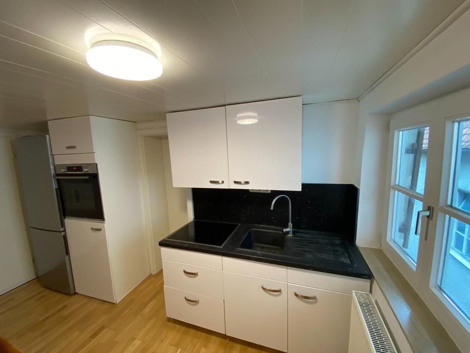 Thumbnail-2,5 Zimmer 66 qm Whg, Küche, Waschmaschine,Trockner,Bad m.Fenster