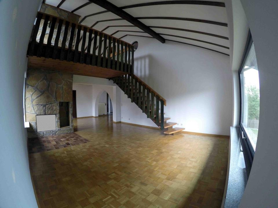 Thumbnail-Biete: Wohnung mit Terrasse, Balkon und Empore