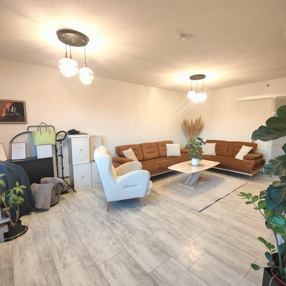 Thumbnail-Exklusive 4-Zimmer-Wohnung mit Panorama-Balkon
