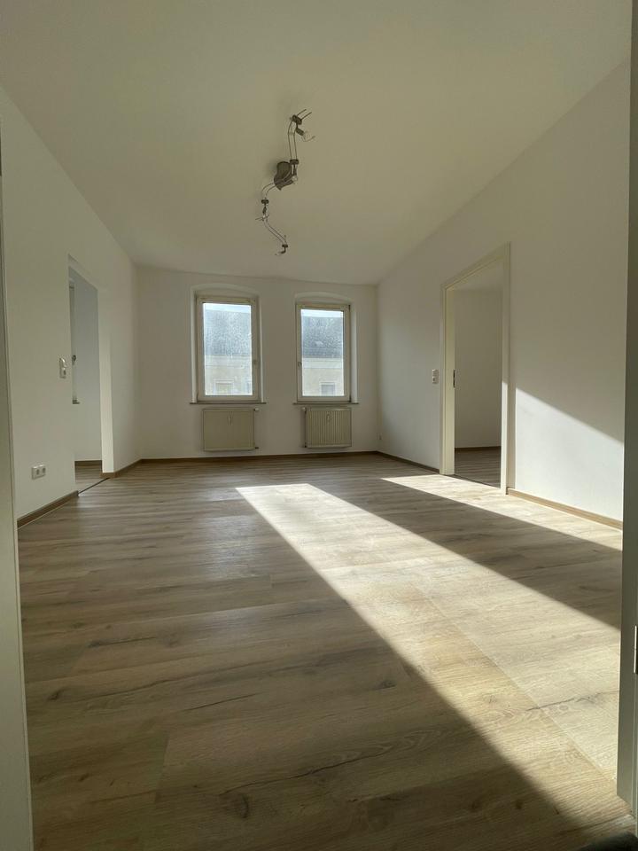 Thumbnail-Helle 3 Zimmer Wohnung zu vermieten