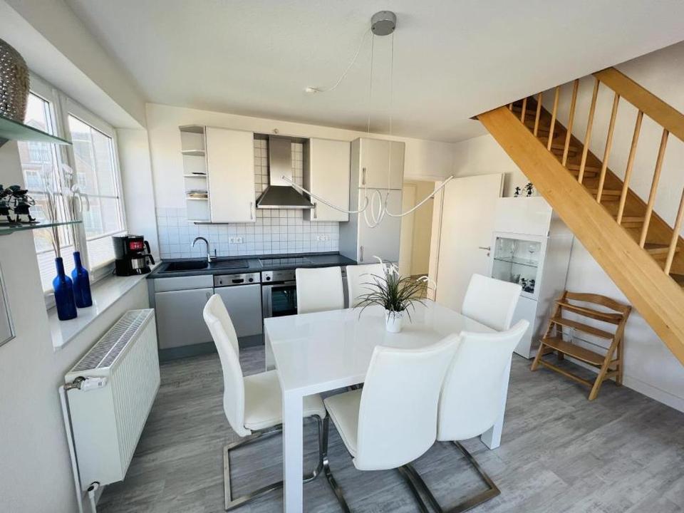 Thumbnail-4 Zi ETW mit Balkon, Keller, Carport, nahe Strand und Kurpark