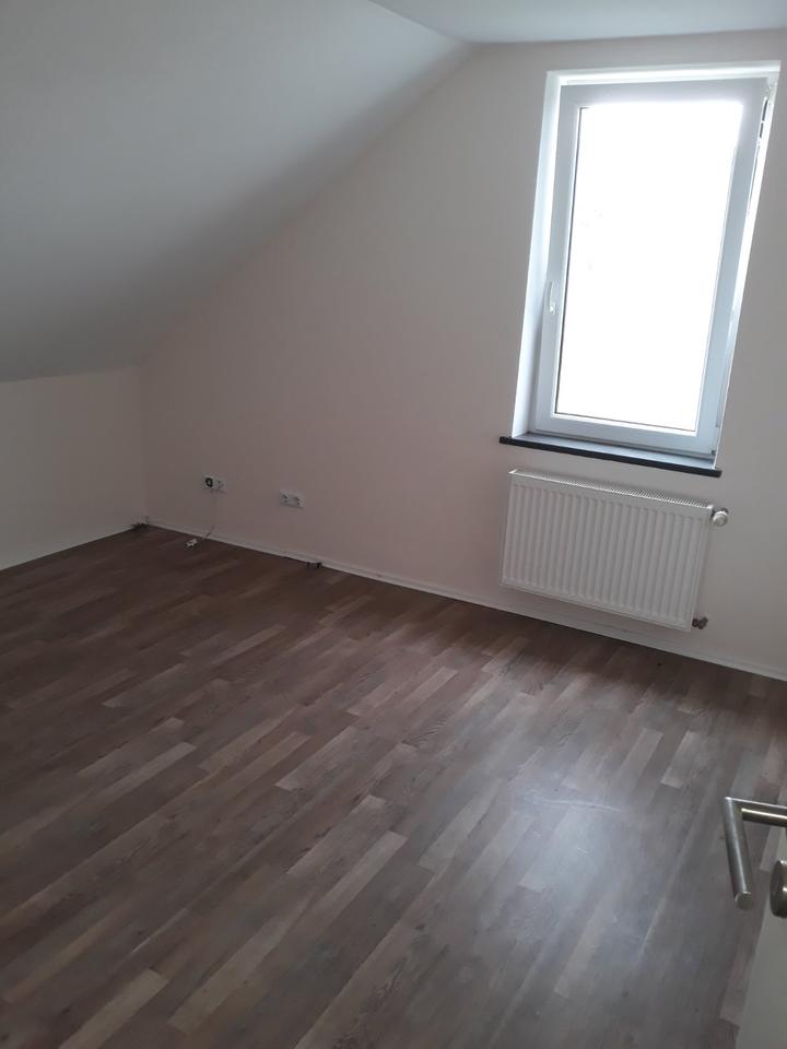 Thumbnail-SulzbachSaar: bezugsfertige 2-ZKB-DG-Whg. in zentraler City-Lage