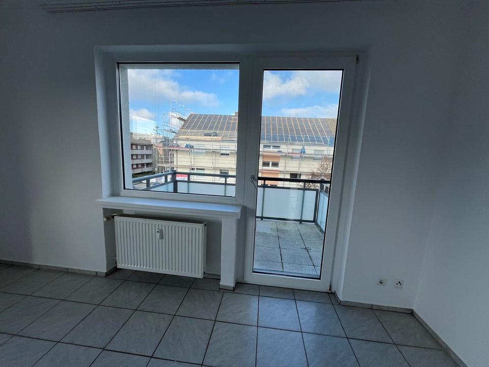 Thumbnail-Frisch renovierte 3ZKB-Wohnung mit Süd-Balkon in Lotte-Büren