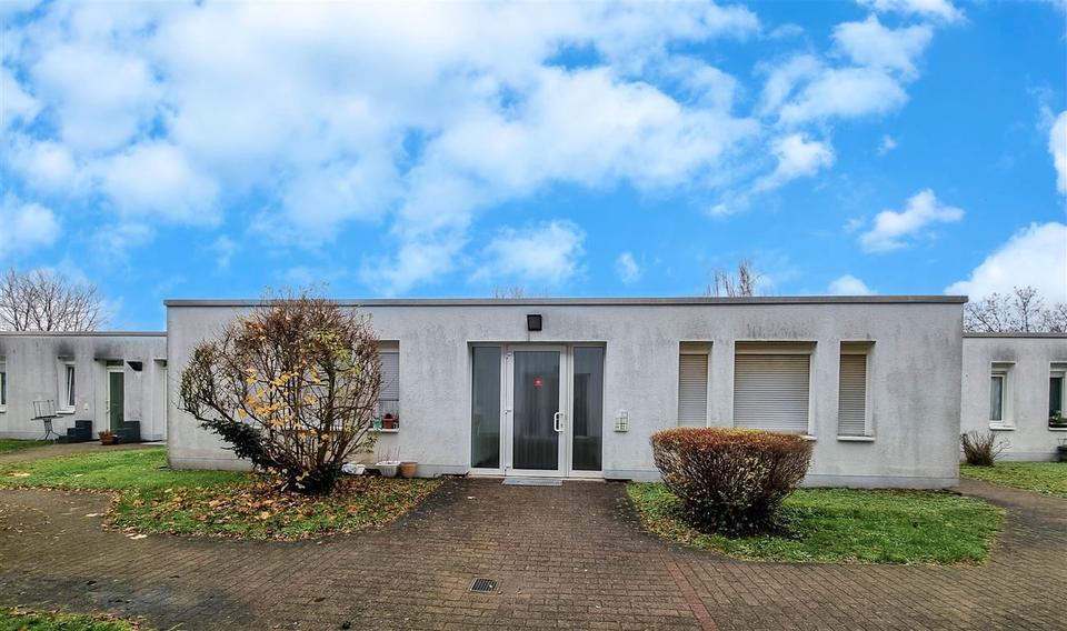 Thumbnail-1-Zimmer-Appartement mit Balkon PLUS Tiefgaragenstellplatz extra verfügbar ab 01.04.26 Nähe Stadtmitte von St.Ingbert zur Miete frei