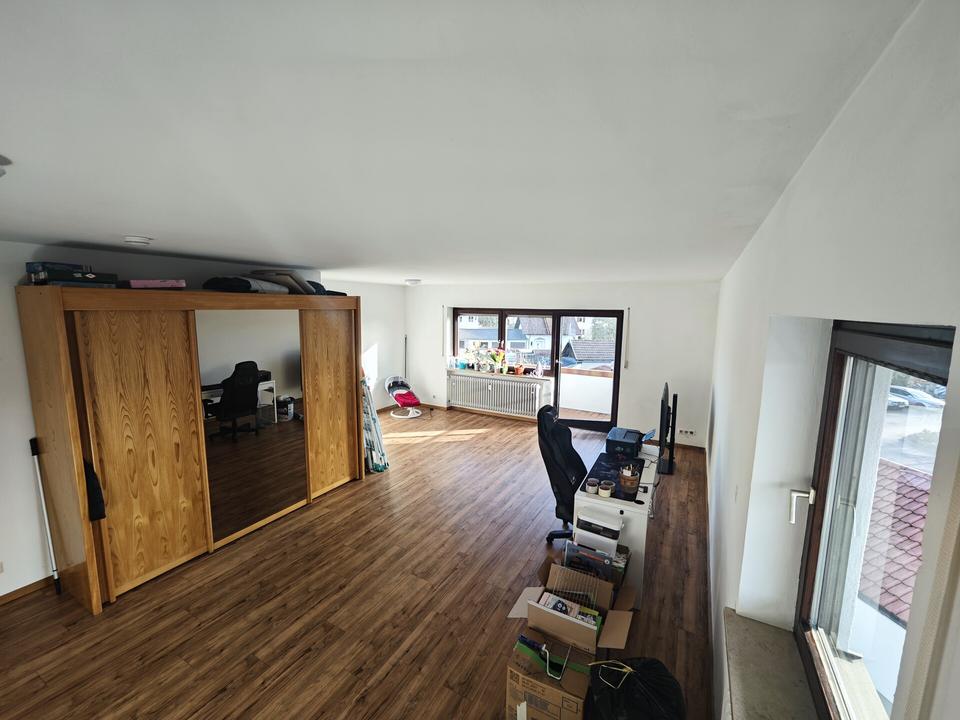 Thumbnail-3-Zimmer-Wohnung mit Balkon im Ortskern Hauptstraße - nur 350m zum Bahnhof (S6)
