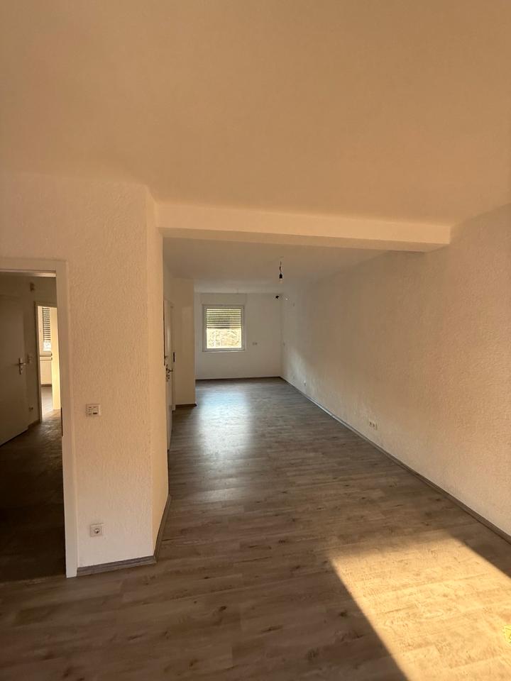 Thumbnail-Moderne und frisch renovierte 3,5 Zimmer EG-Wohnung in Top-Lage