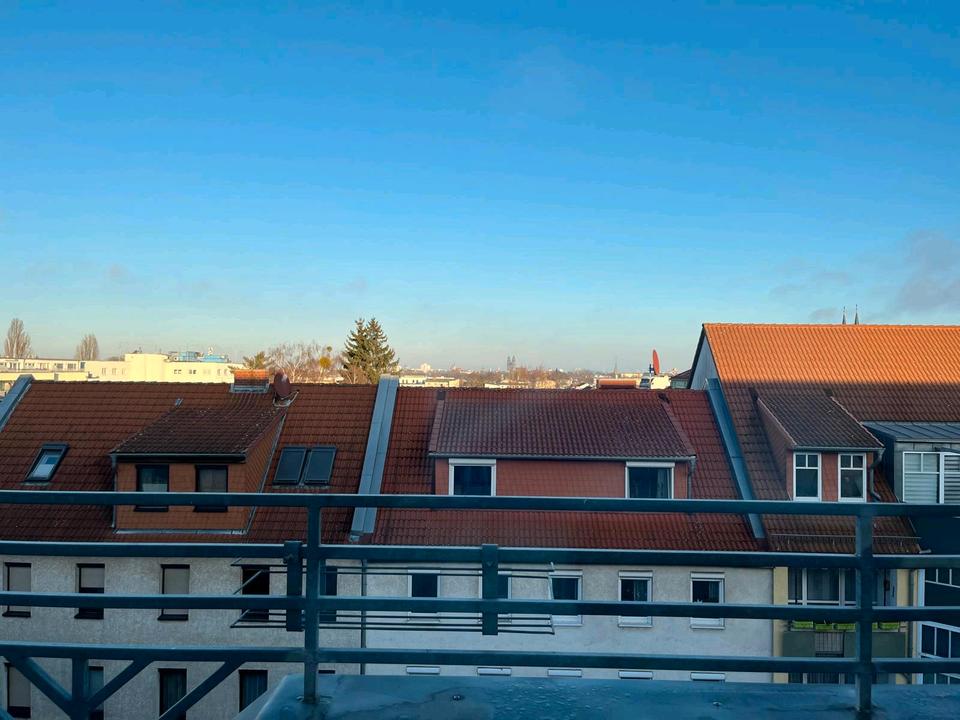 Thumbnail-3-Zi. Dachgeschosswohg. mit Balkon und Domblick in MD Sudenburg