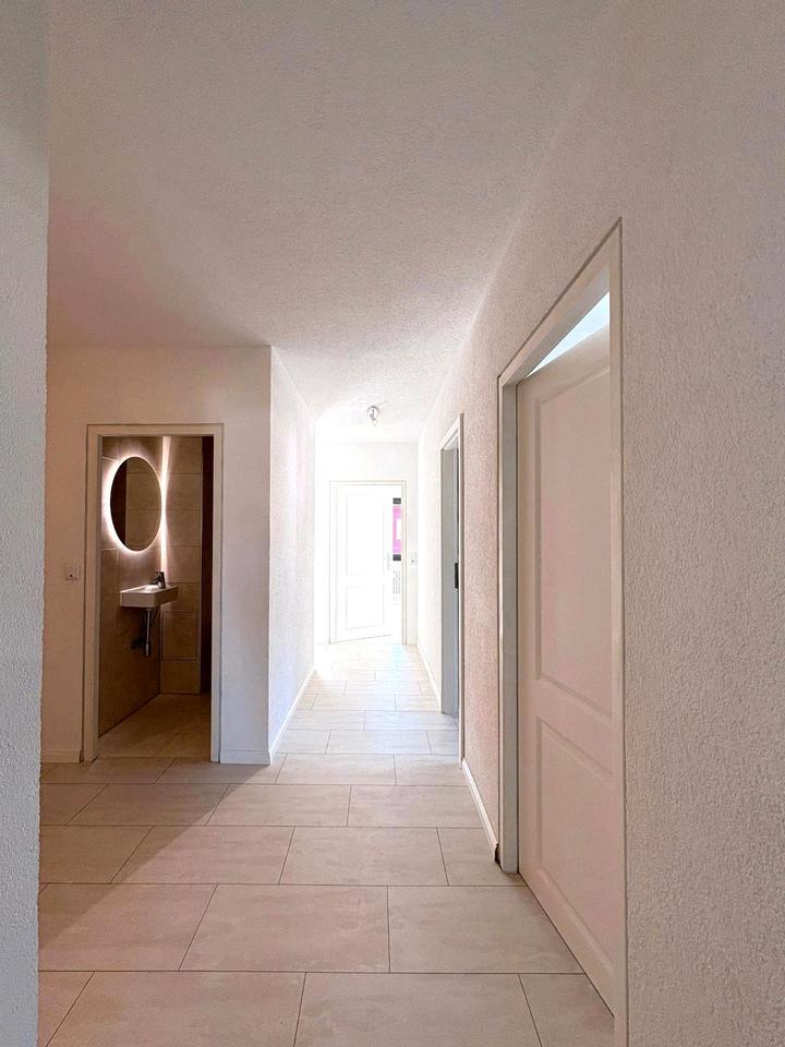 Thumbnail-Stillvoll kernsanierte 4-Zi.-Whg. mit 91m² in bester Lage in Bühl
