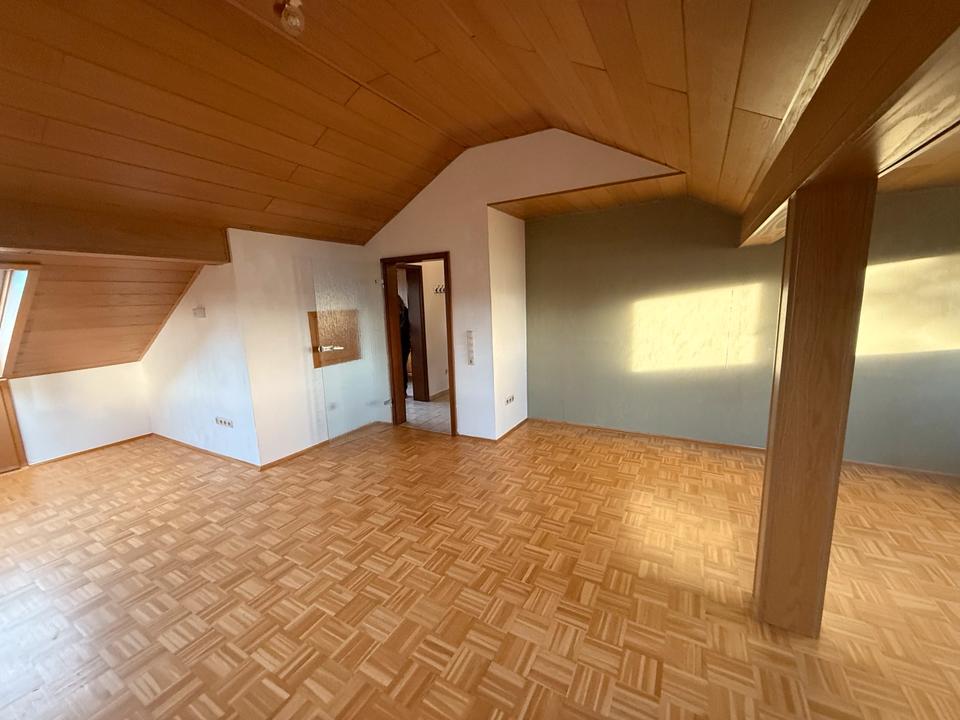 Thumbnail-3-Zimmer-Dachgeschosswohnung in Vöhl-Marienhagen