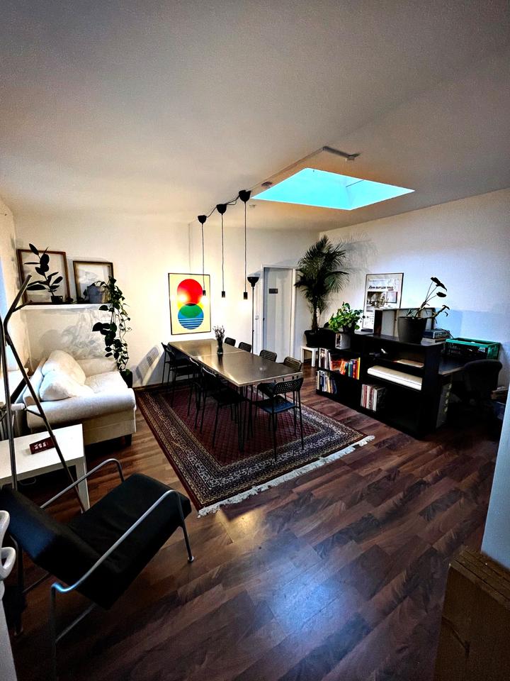 Thumbnail-Arbeitsplatz Coworking Remise Hinterhof Kreativ Gemeinschaft