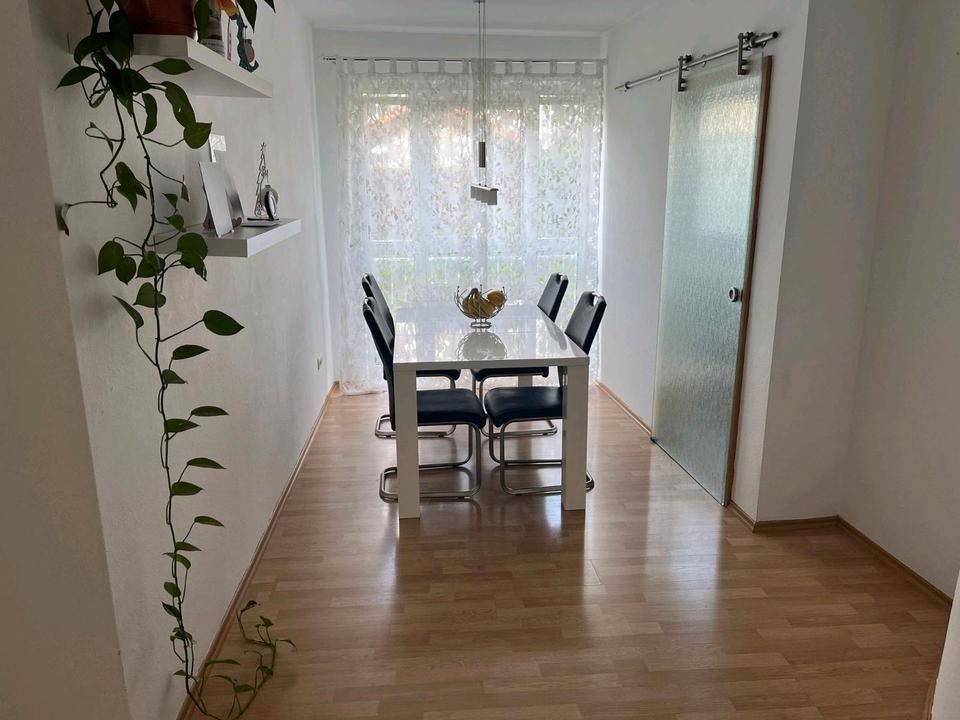 Thumbnail-Helle, gepflegte 2,5 Zi. Wohnung in Bamberg mit Tiefgarage