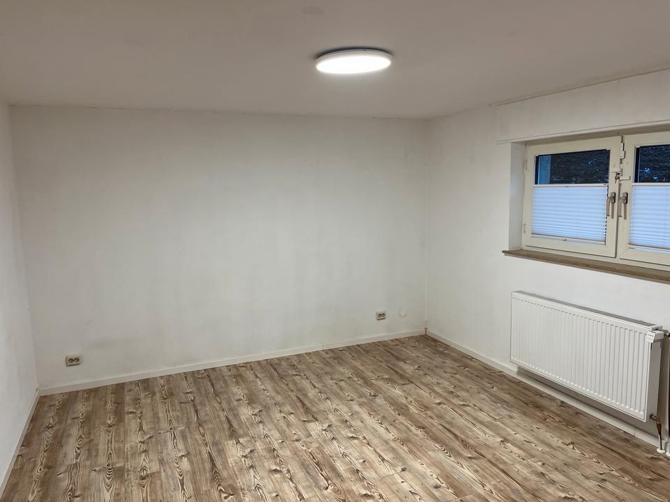 Thumbnail-Gemütliche kleine Souterrain-Wohnung in guter Lage von Howi