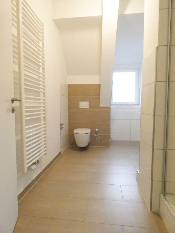 Thumbnail-*sanierte 3 Zimmer Wohnung mit Tageslichtbad*