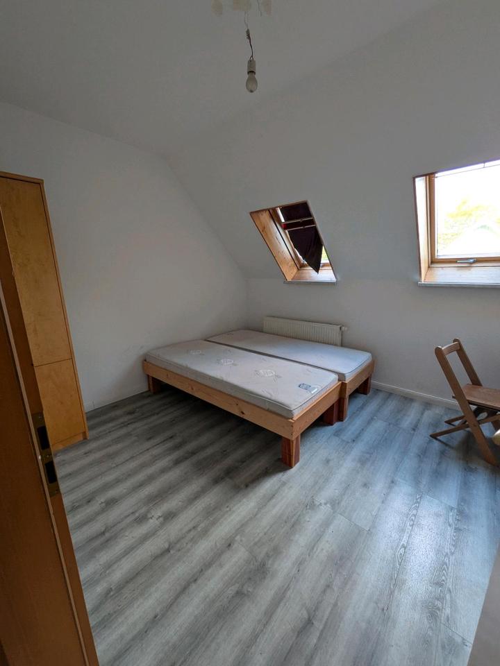 Thumbnail-WG Zimmer Berlin Kaulsdorf