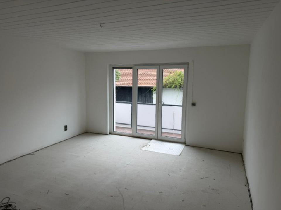 Thumbnail-Helle 2-ZKB Dachgeschosswohnung mit Balkon & Fußbodenheizung