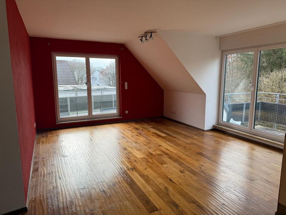 Thumbnail-Zentrale 3-Zimmer DG-Wohnung mit 2 Balkonen in 85276 Pfaffenhofen