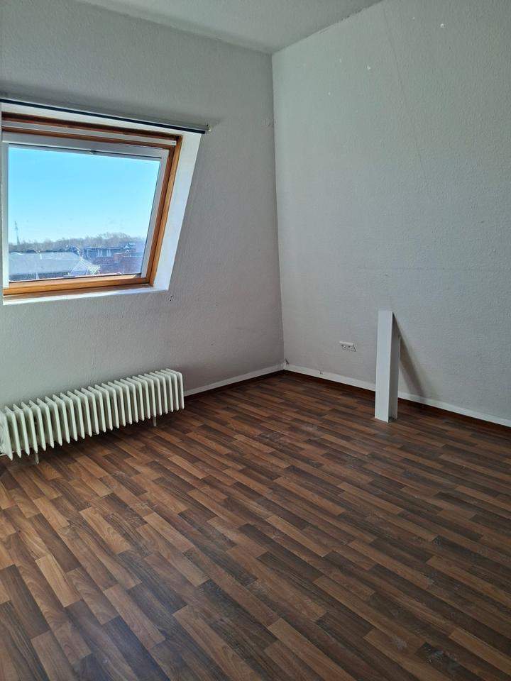 Thumbnail-4 Zimmerwohnung Larrelt Dachgeschoss