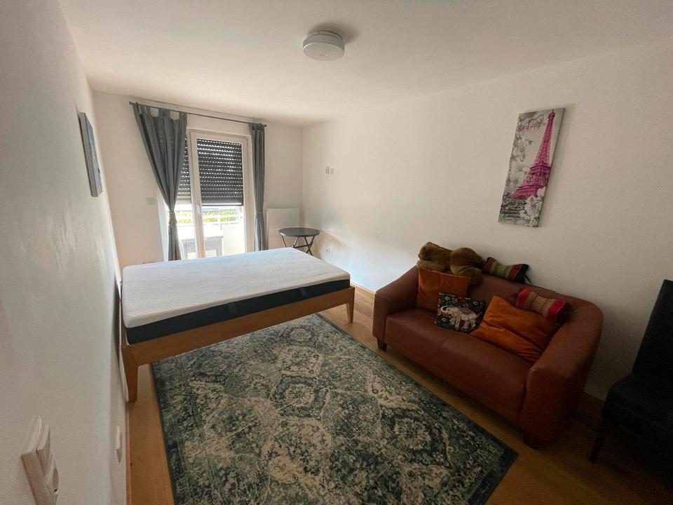 Thumbnail-Möbliertes WG-ZIMMER mit großem Privaterbalkon in Wiesbaden