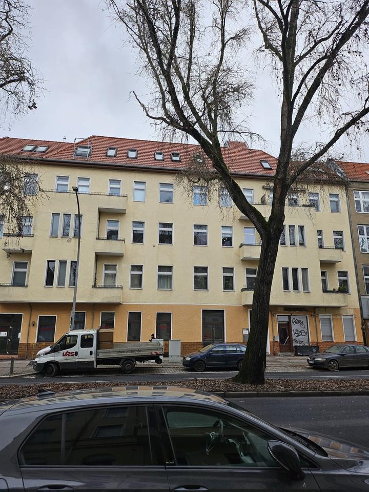 Thumbnail-Dachgeschosswohnung am U - Bahn Scharnweberstr.
