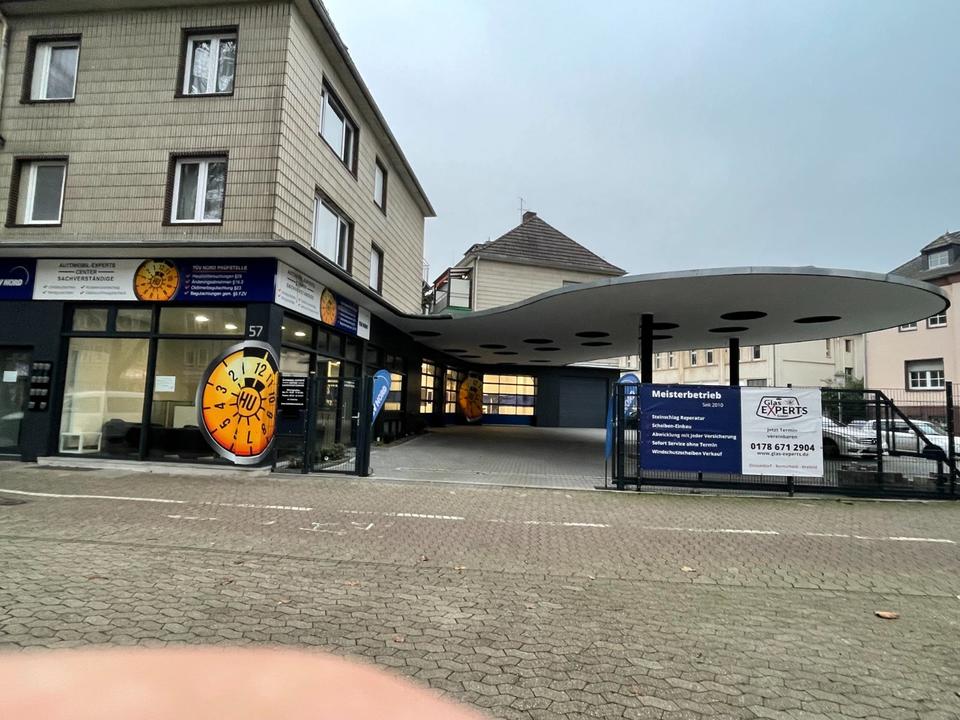 Thumbnail-Kfz Halle in Krefeld Uerdinger Straße 57 neben TÜV Prüfstelle