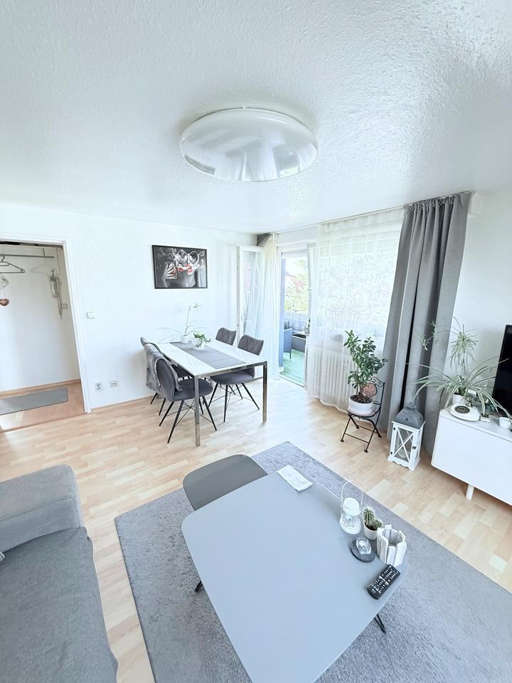 Thumbnail-Möblierte 2,5 Zimmer Wohnung