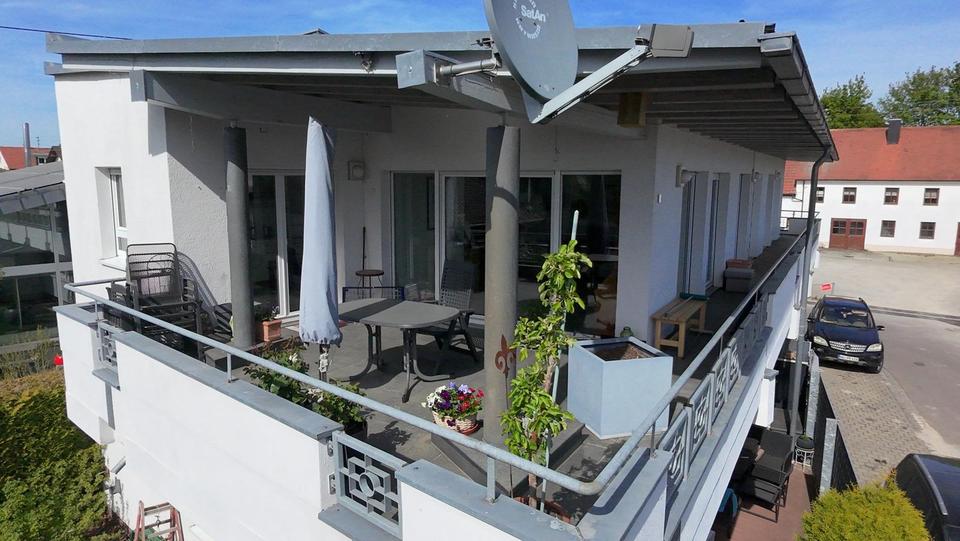 Thumbnail-Penthousewohnung mit großem Balkon in Vöhringen (Bayern)